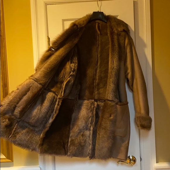 Owen Barry taupe beige shearling lambskin coat - Picture 5 of 6